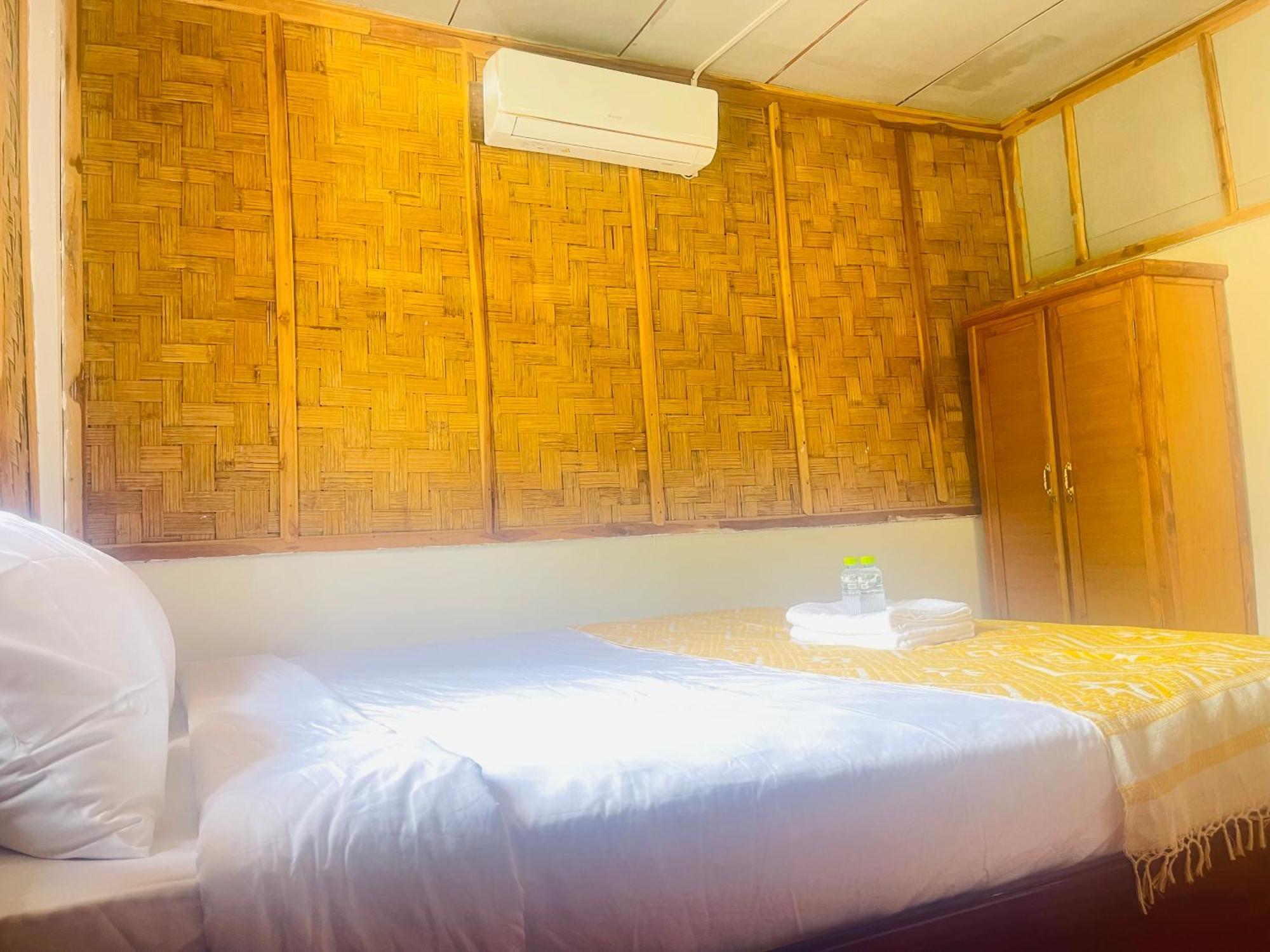 Nong Khiaw Ing Ing Mountain View Bed and Breakfast Eksteriør billede