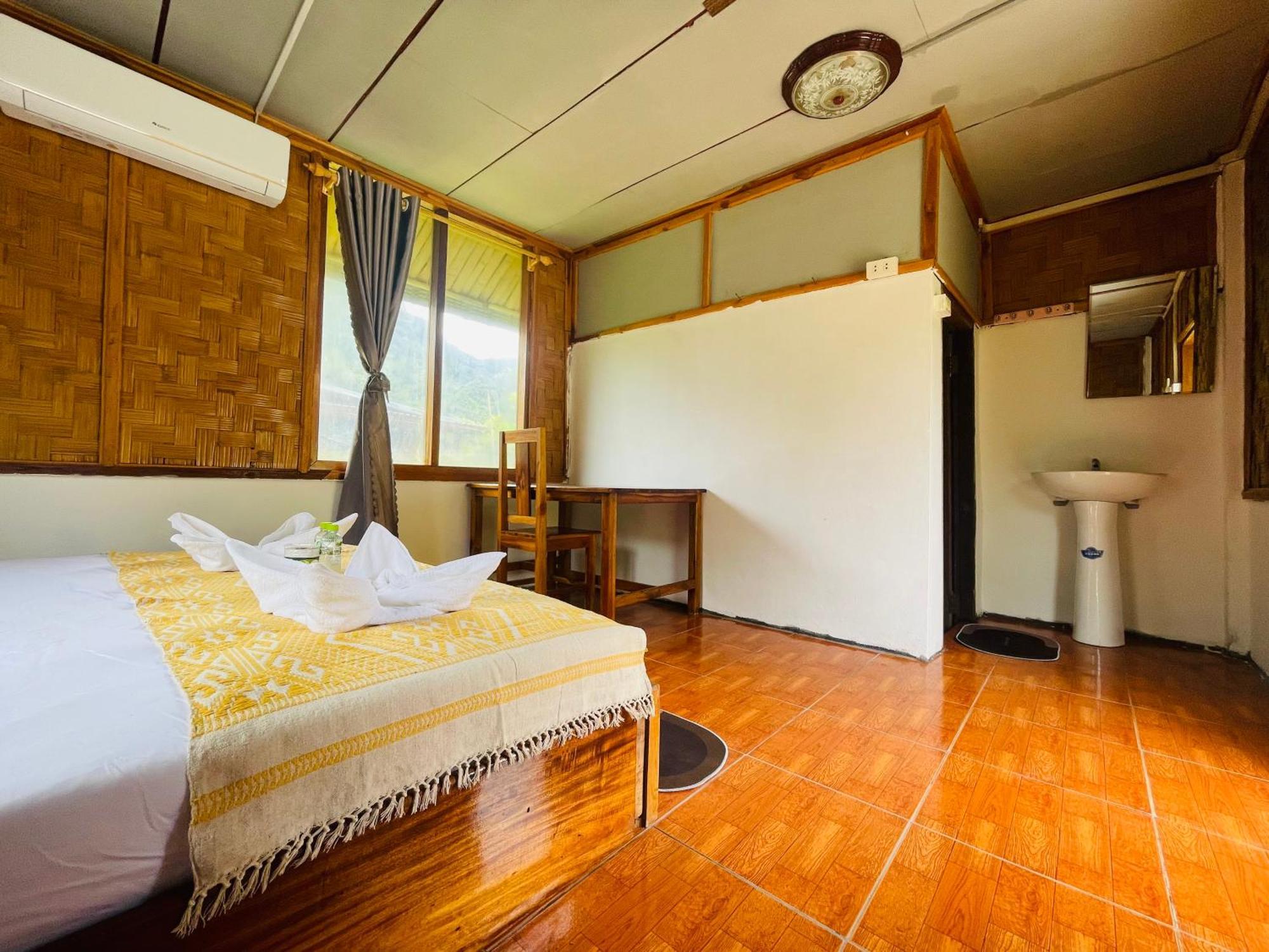 Nong Khiaw Ing Ing Mountain View Bed and Breakfast Eksteriør billede