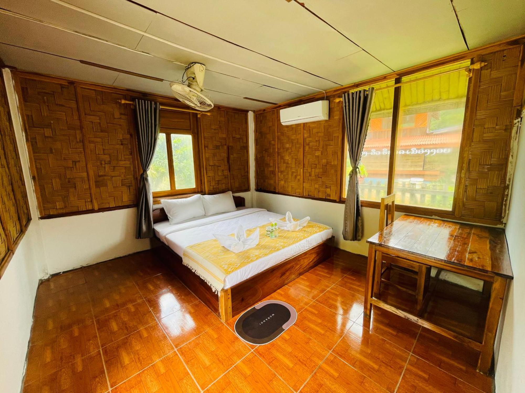 Nong Khiaw Ing Ing Mountain View Bed and Breakfast Eksteriør billede