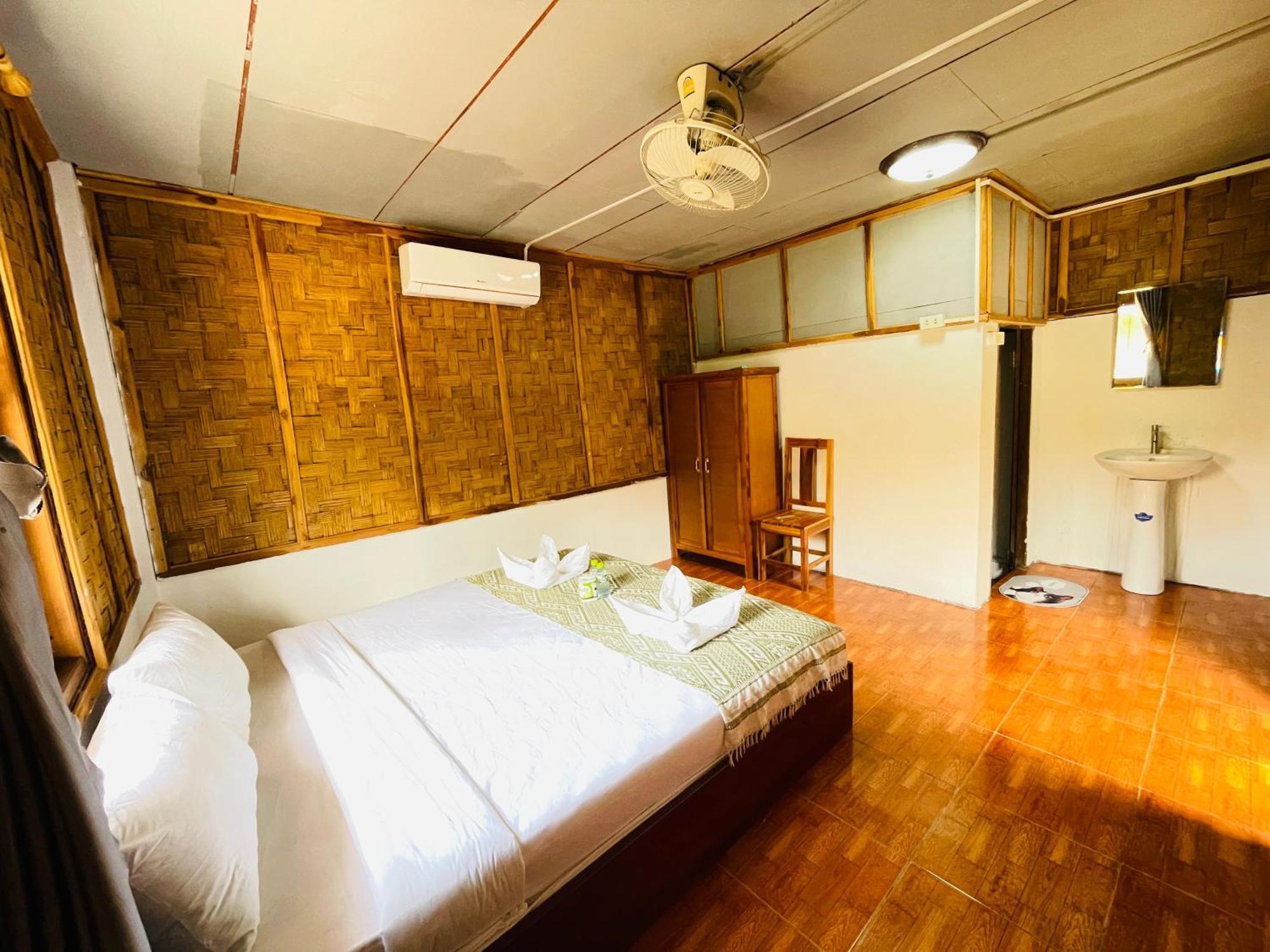 Nong Khiaw Ing Ing Mountain View Bed and Breakfast Eksteriør billede