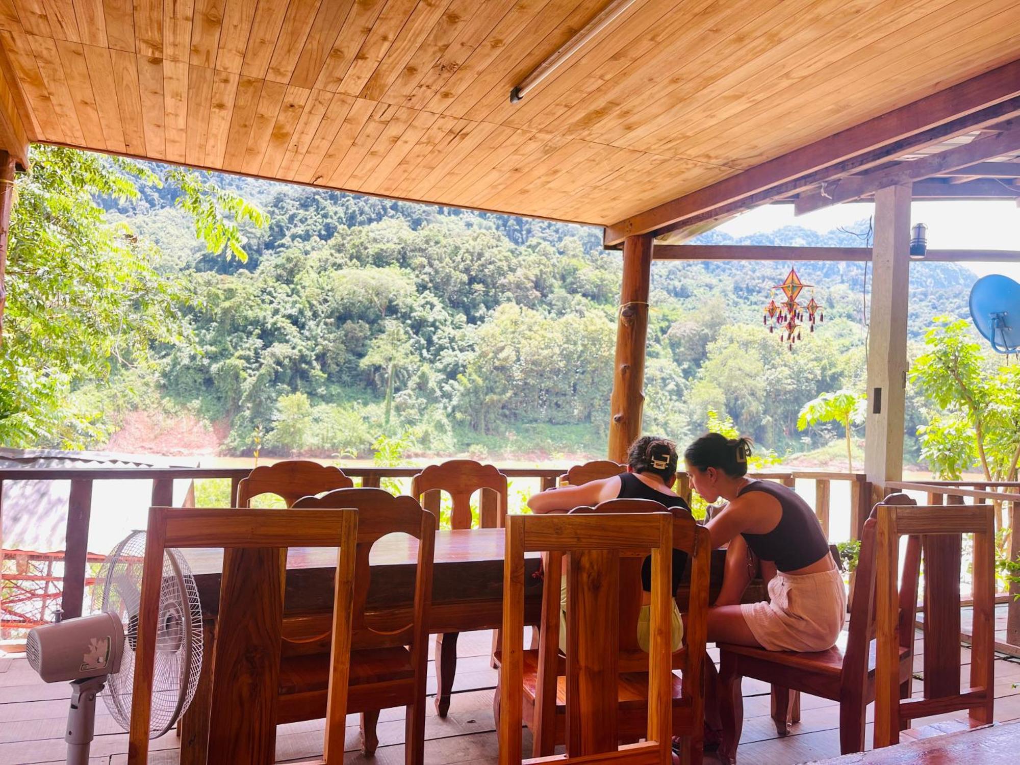 Nong Khiaw Ing Ing Mountain View Bed and Breakfast Eksteriør billede